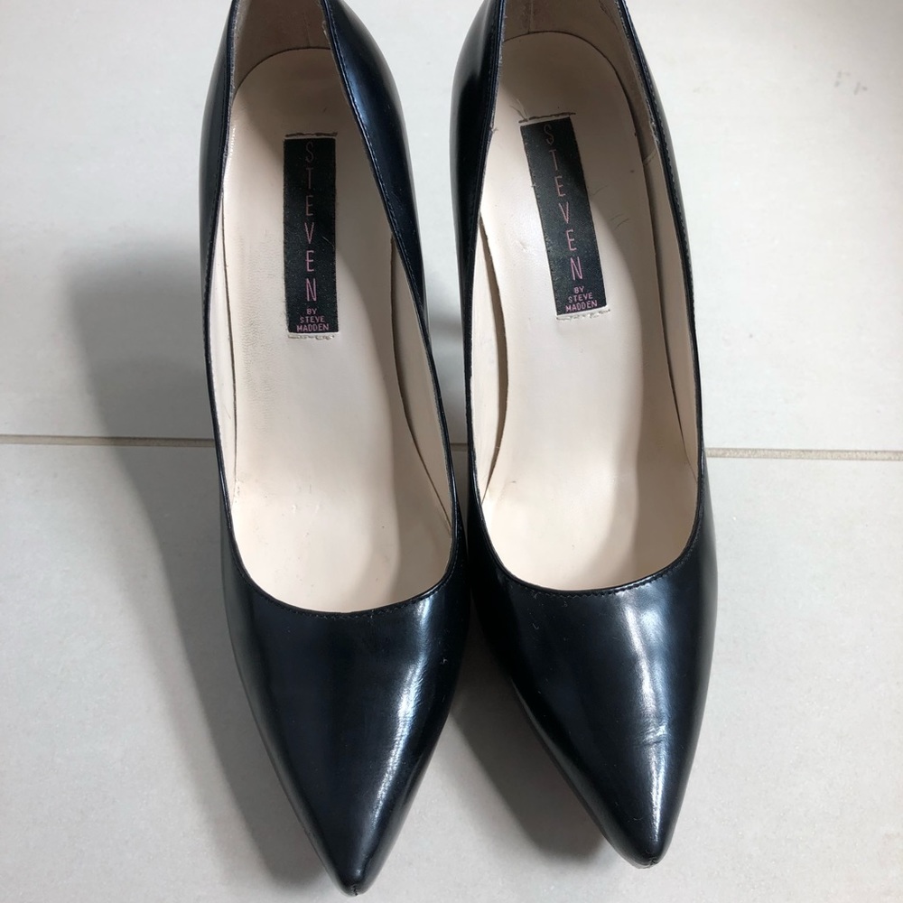Steven by Steve Madden Black pumps
